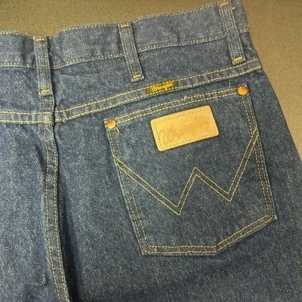 Wrangler Men’s Cowboy blue jeans size 34 x 30